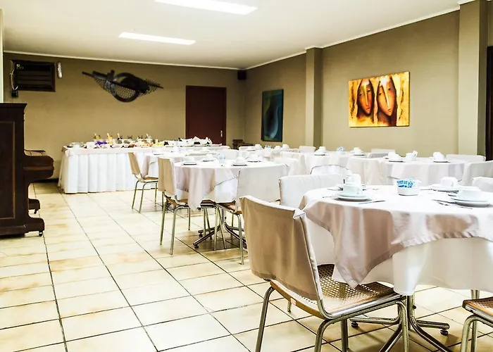 Wamosy Hotel